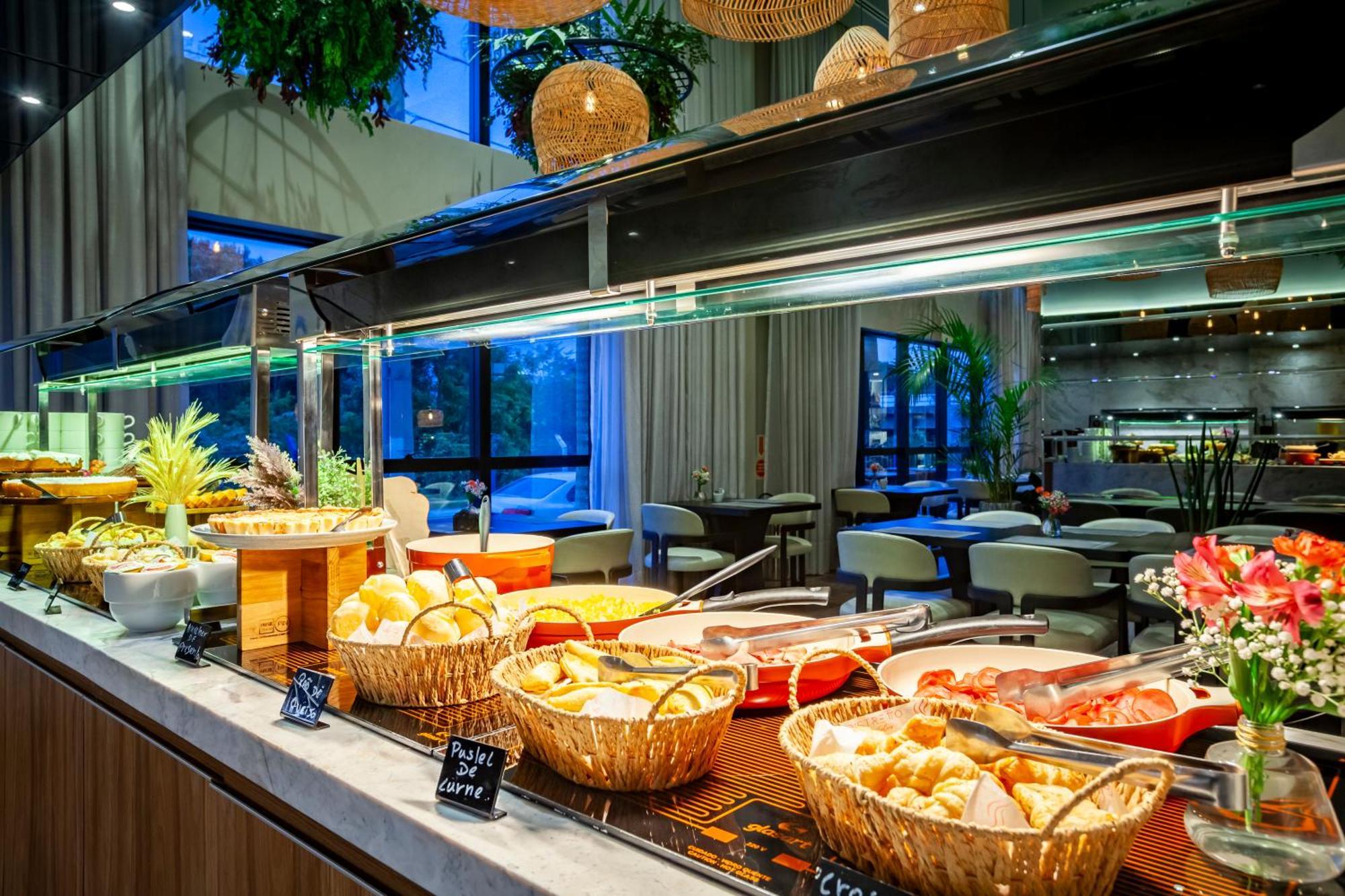 Tri Premium Hotel 4*